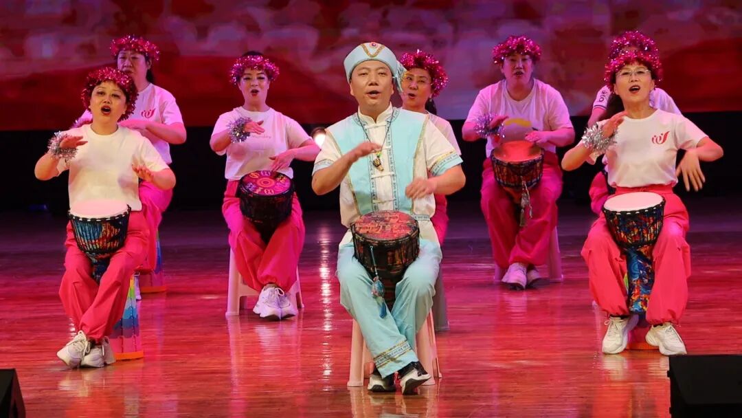 多彩自樂班 唱響幸福聲 | 大武口區2026年群眾自樂班會演恰逢“三八”國際勞動婦女節，雙類競豔譜華章